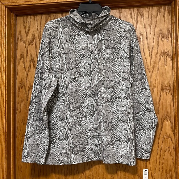 Talbots Tee snake skin print 2X NWT - Picture 2 of 6